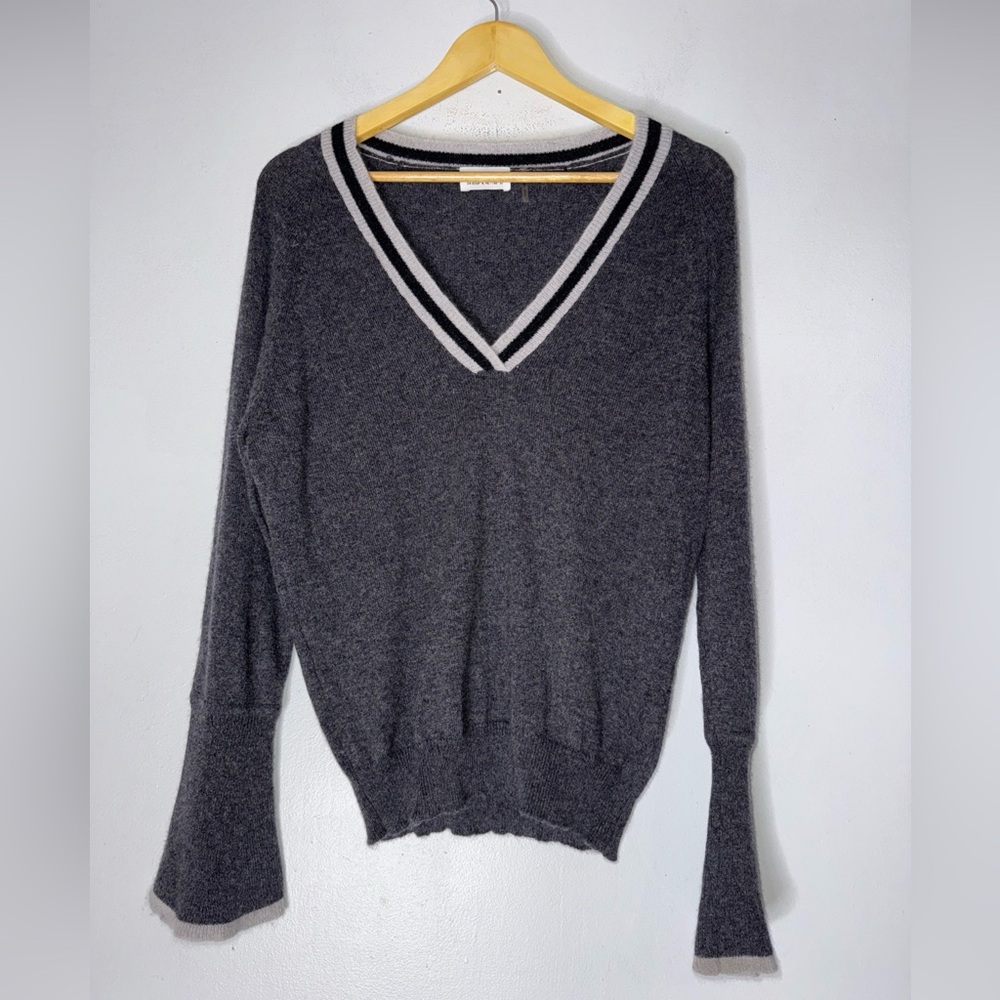 27 Miles Varsity V Neck Gray Cashmere Sweater Large